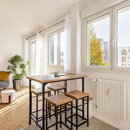L'appart Le 19 , F3 Proche Centre Vue Cathedrale, 2 Apartment *