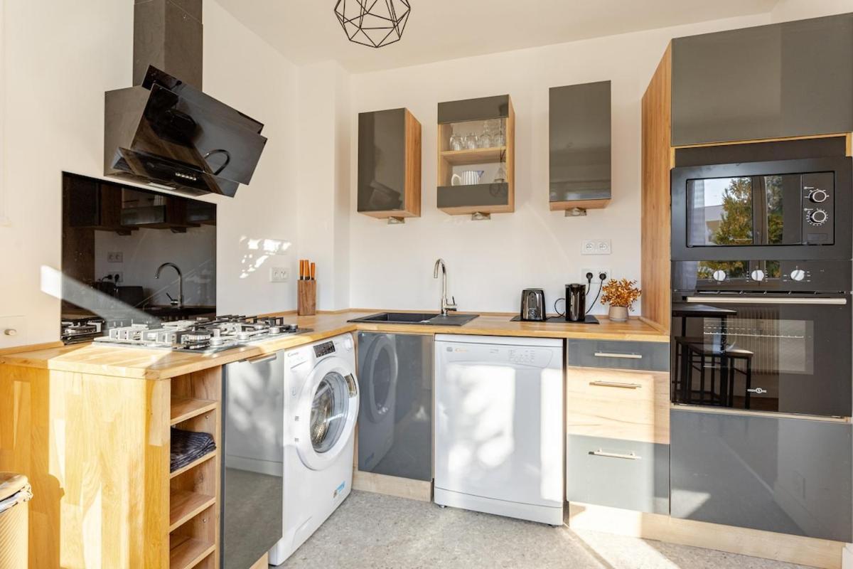 L'appart Le 19 , F3 Proche Centre Vue Cathedrale, 2 Apartment *